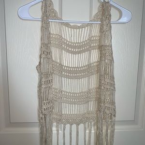 KNIT CREAM LIGHTWEIGHT VEST